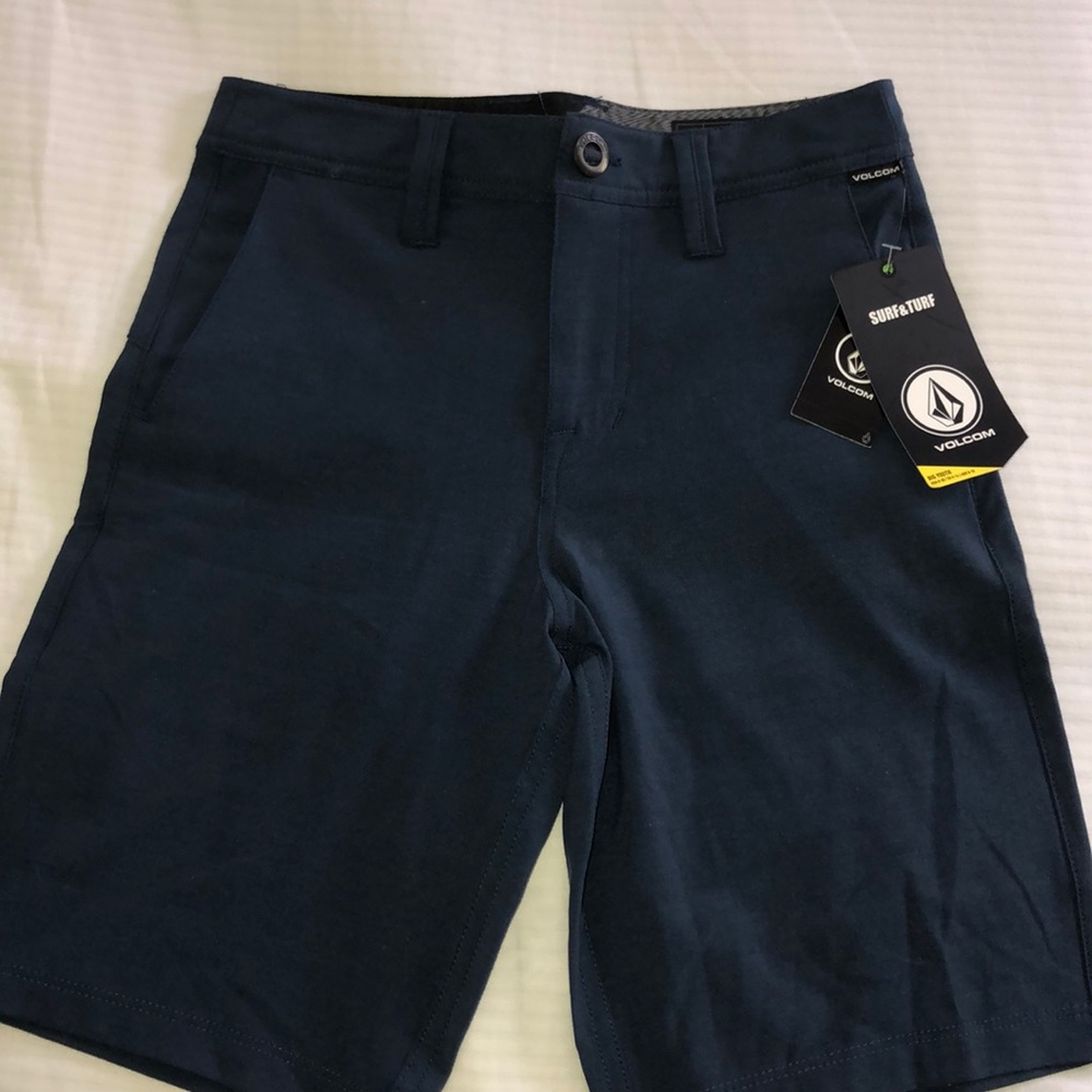 Volcom kids shorts